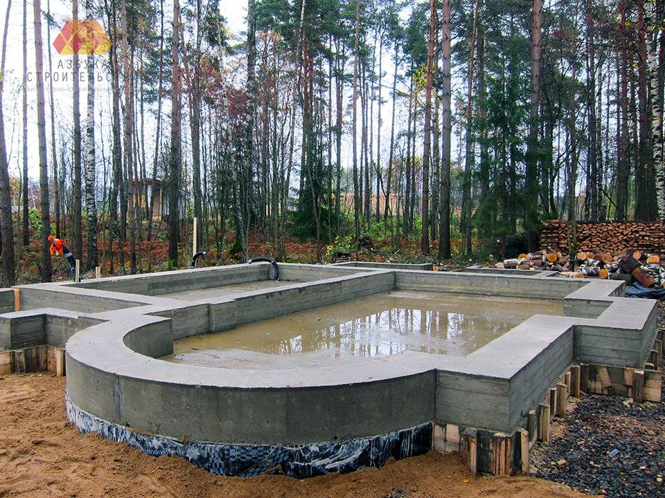Процесс строительства дома в посёлке Сосновские Озёра